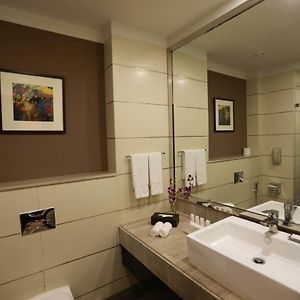 Class Room Complimentary 2 pcs Ironing per on food soft beverage access to lounge